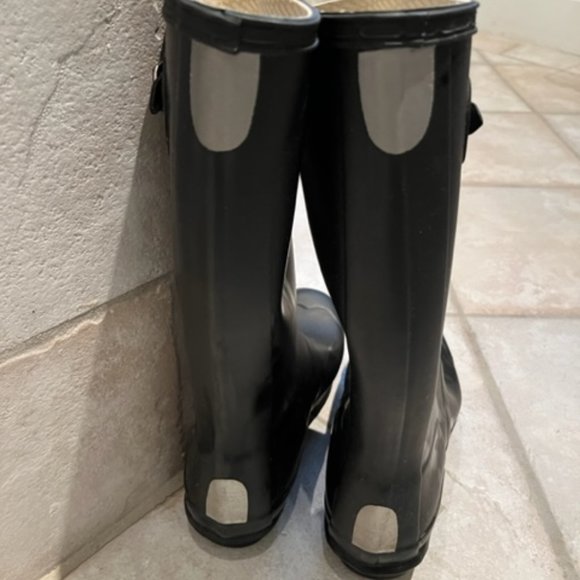 Hunter Classic Rain Boot - Navy Blue (Little Kid/Big Kid) - Picture 2 of 7